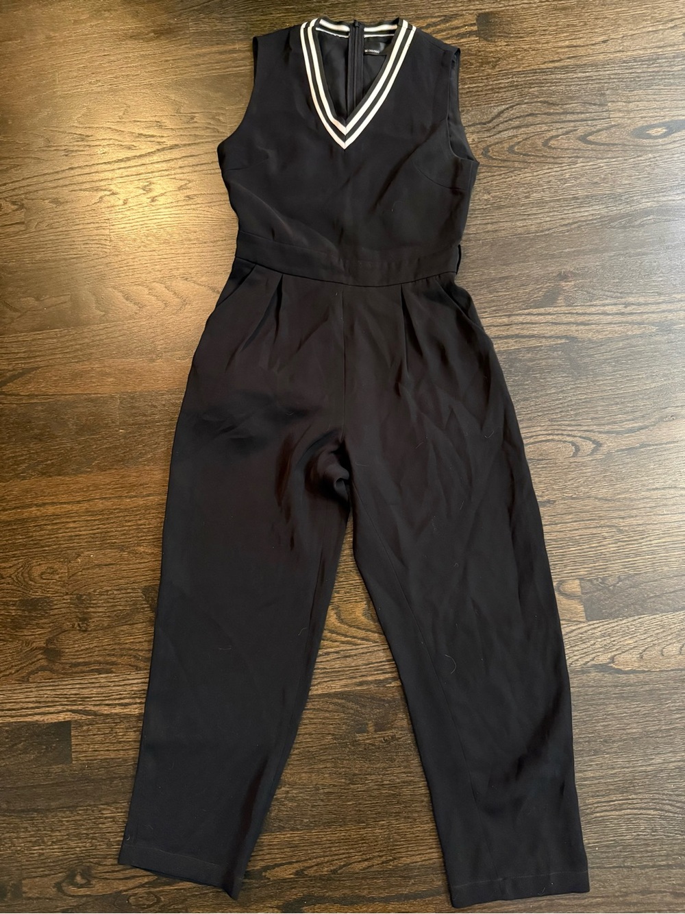 SHEIN Sleeveless Black Jumpsuit with Stripe V-Neck size M